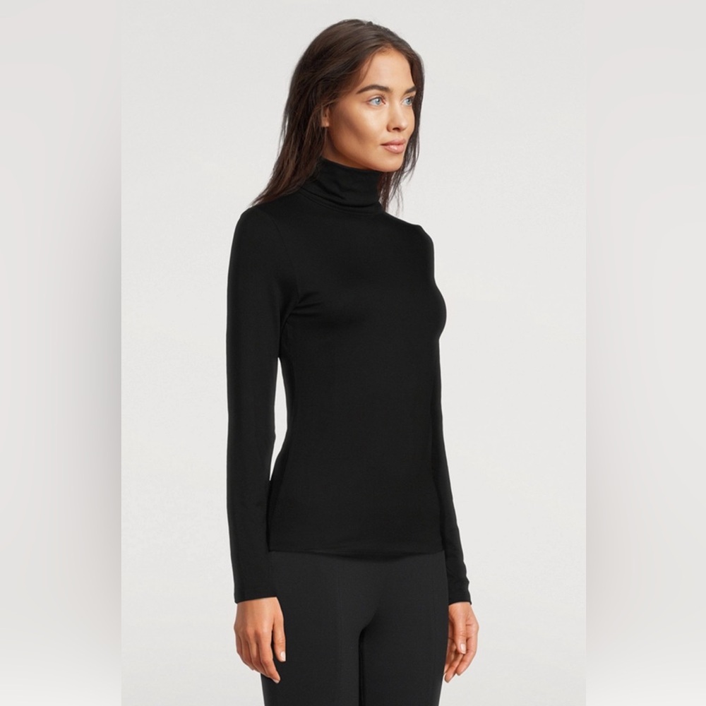 LNWOT - BLACK Majestic Filatures Deluxe tee-shirt turtleneck in size 3